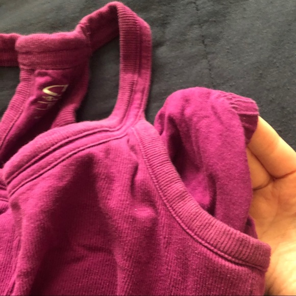 💜Gorgeous Supportive Bright Purple Workout Top 💜 - Picture 3 of 4